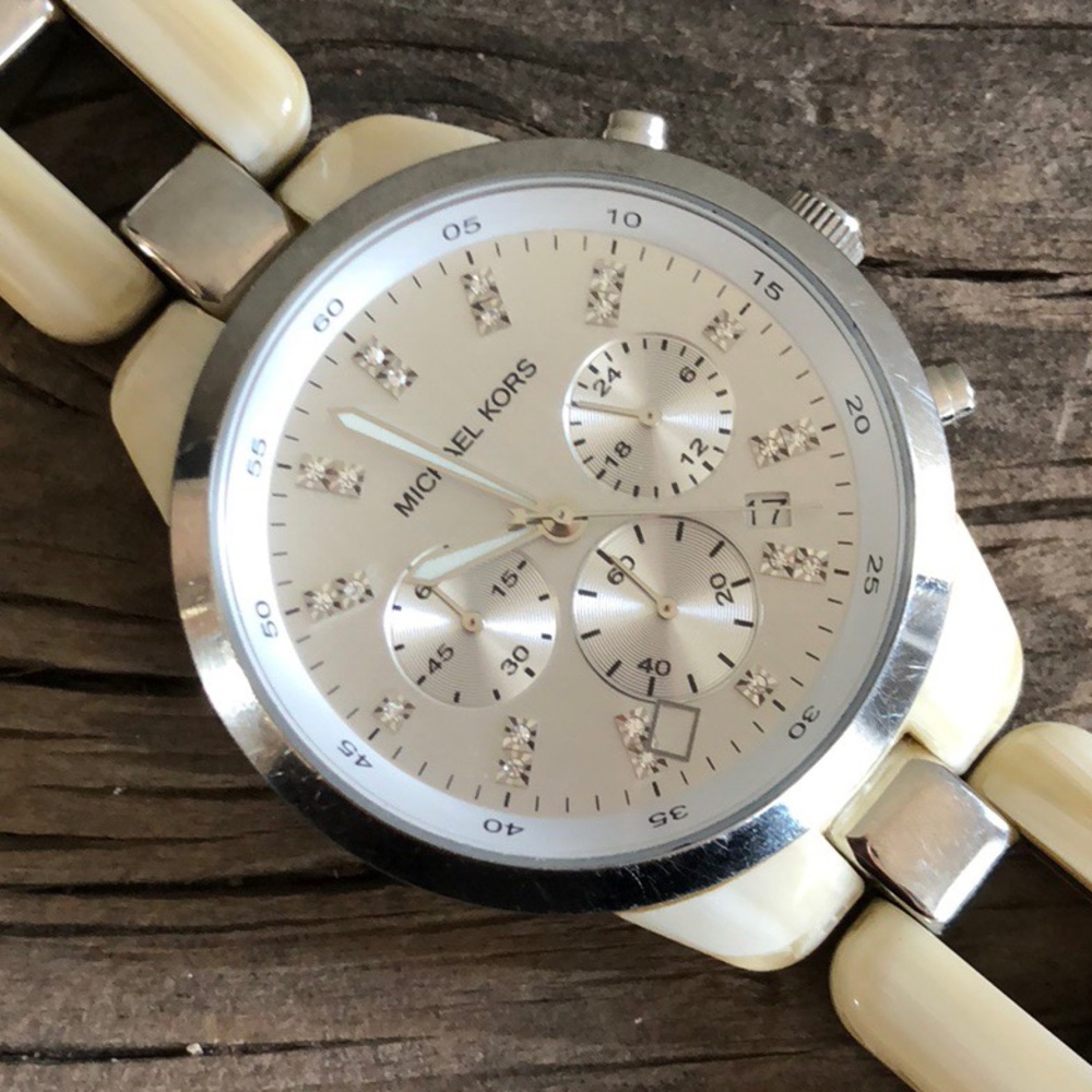 MK Watch